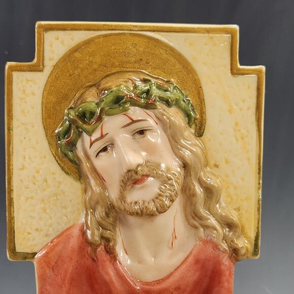 Holy Water Font Hanging Bisque Porcelain Crucified Christ VTG 1961 Jesus Japan - Picture 5 of 8